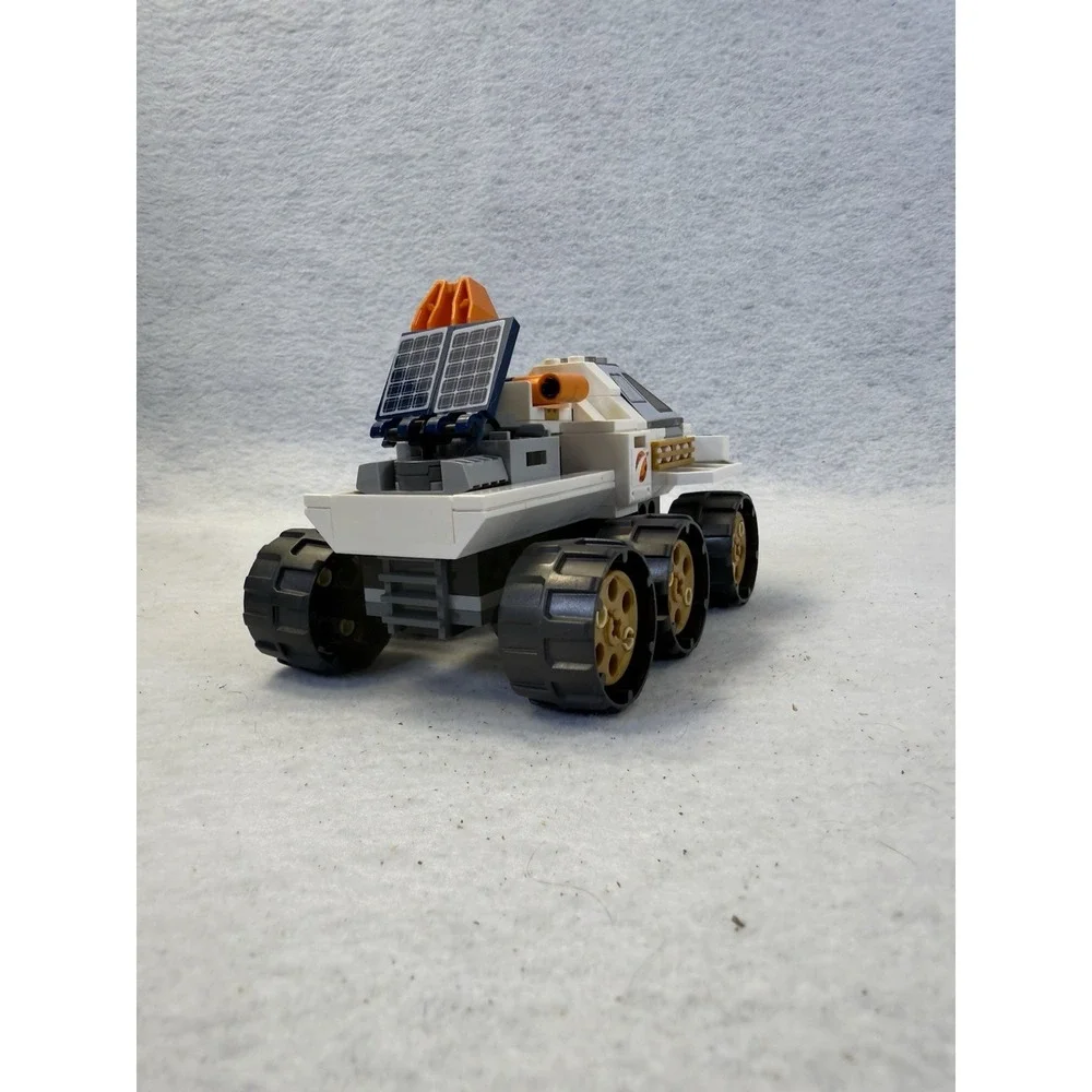 LEGO City 60225 Rover Testing Drive 100% Complete Retired Adult Display